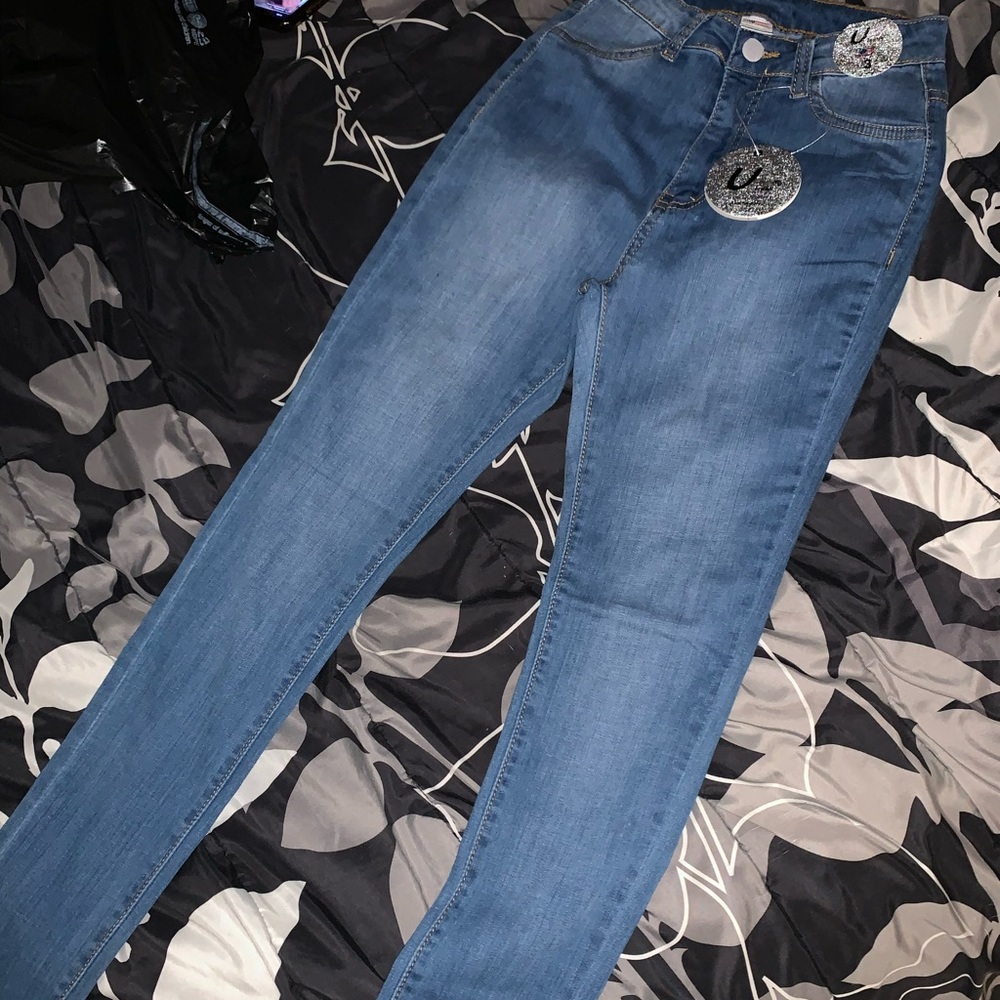 High waisted jeans